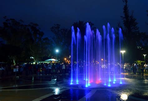 Burnham Park Fountains .